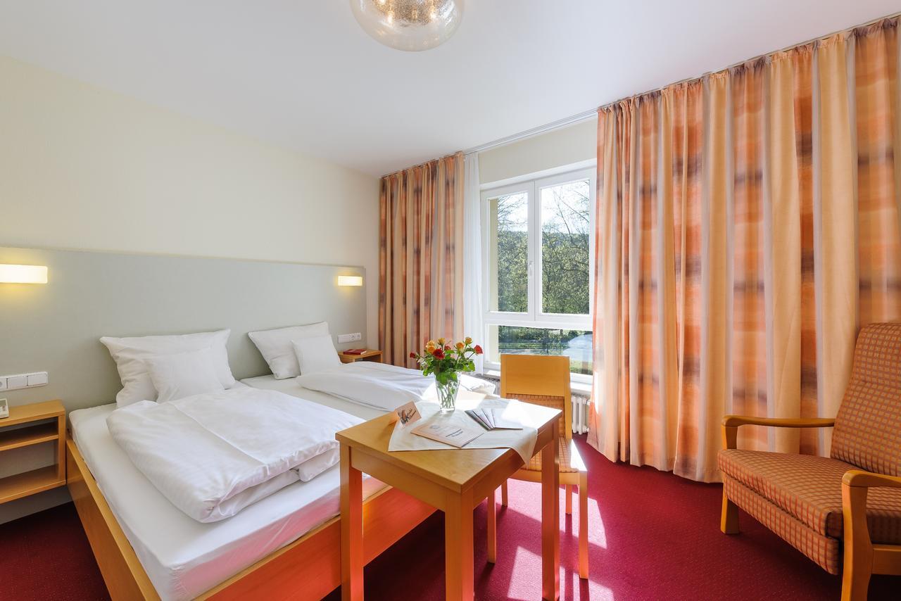Hotel Kurhaus Bad Bocklet Exteriör bild